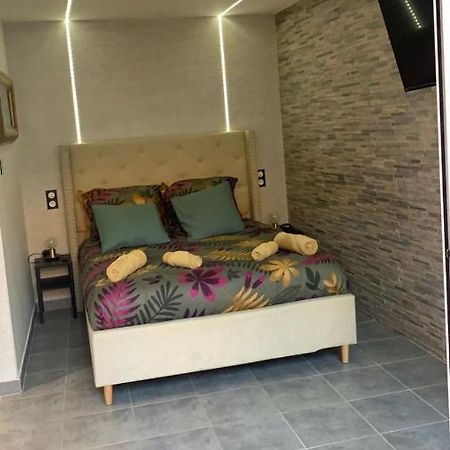 Belle Appartement Studieux Centre Ville アヴィニョン エクステリア 写真
