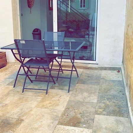 Belle Appartement Studieux Centre Ville アヴィニョン エクステリア 写真